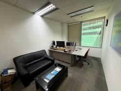 John Hancock Tower (D1), Office #550941031